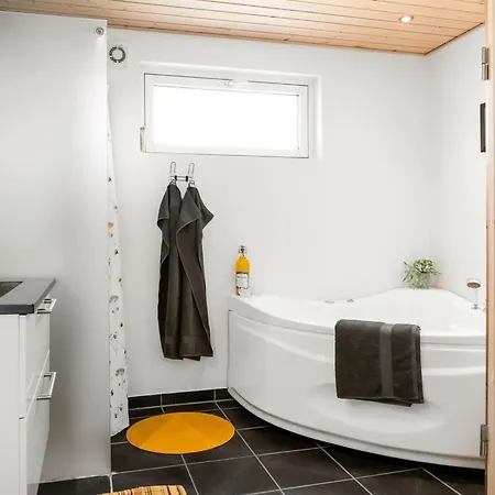 Holiday home Gynther - 150m From The Sea By Interhome *